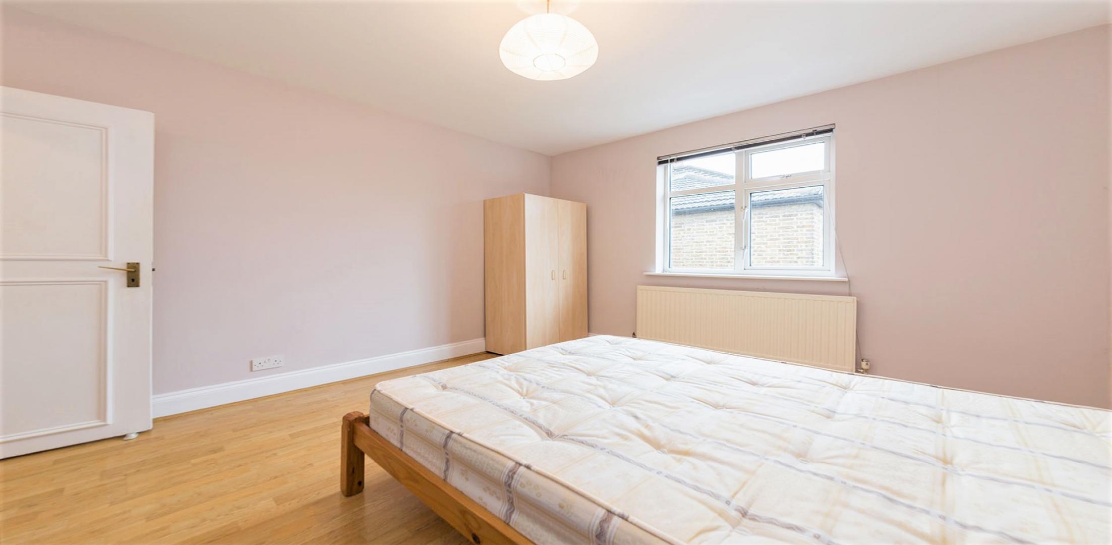			2 Bedroom, 1 bath, 1 reception Flat			 Parsifal Road, West Hampstead